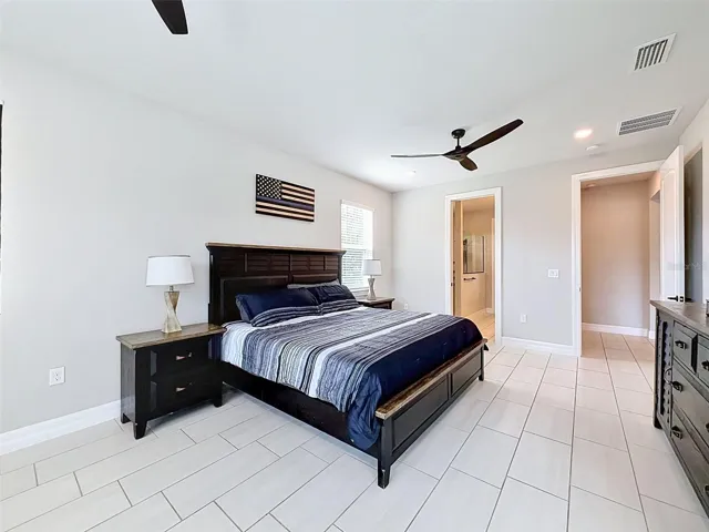 Oversized primary suite