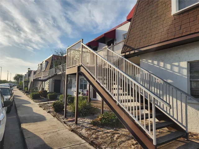 9101 Stairs & Sidewalk
