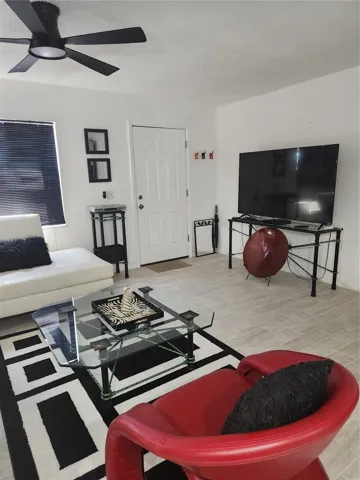 Spacious one bedroom with newer fixtures, windows. Freshly painted & new tile floors.