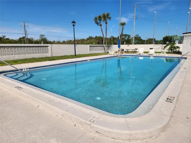 Pool Hillsborough side