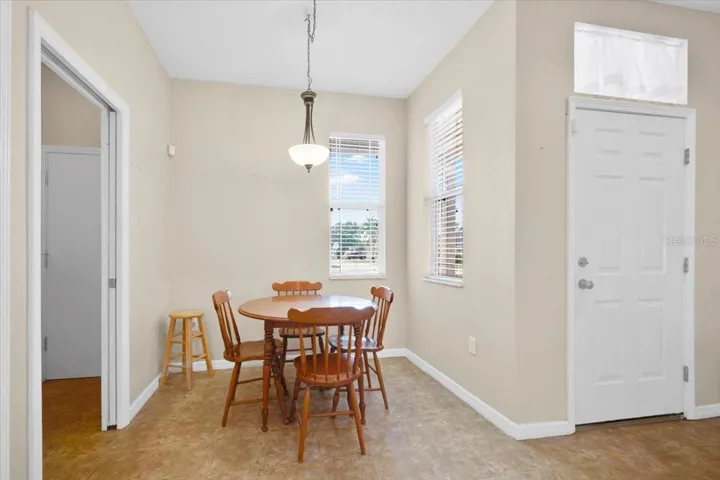 Breakfast nook in Kitchen