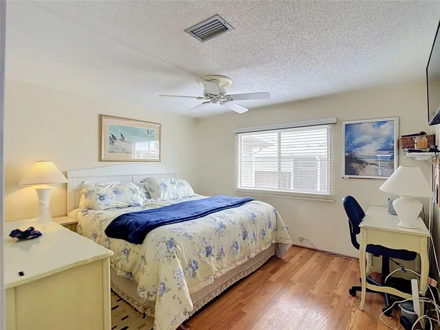 Guest bedroom with walk in closet