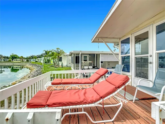 sun deck!