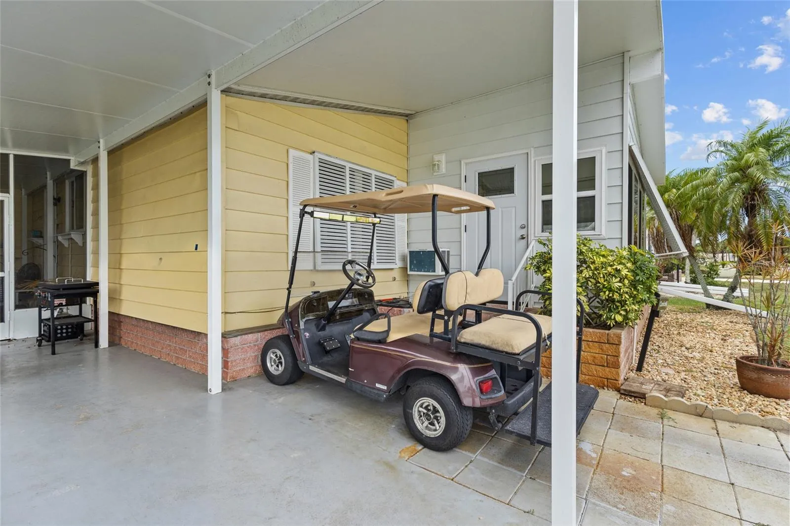 Golf Cart Included!!
