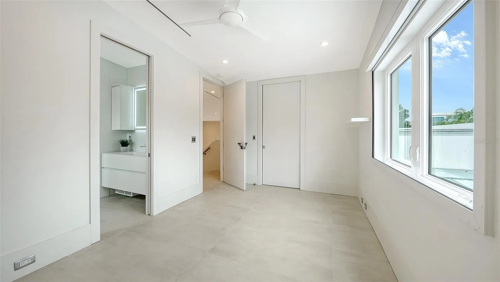 Upstairs bedroom 1