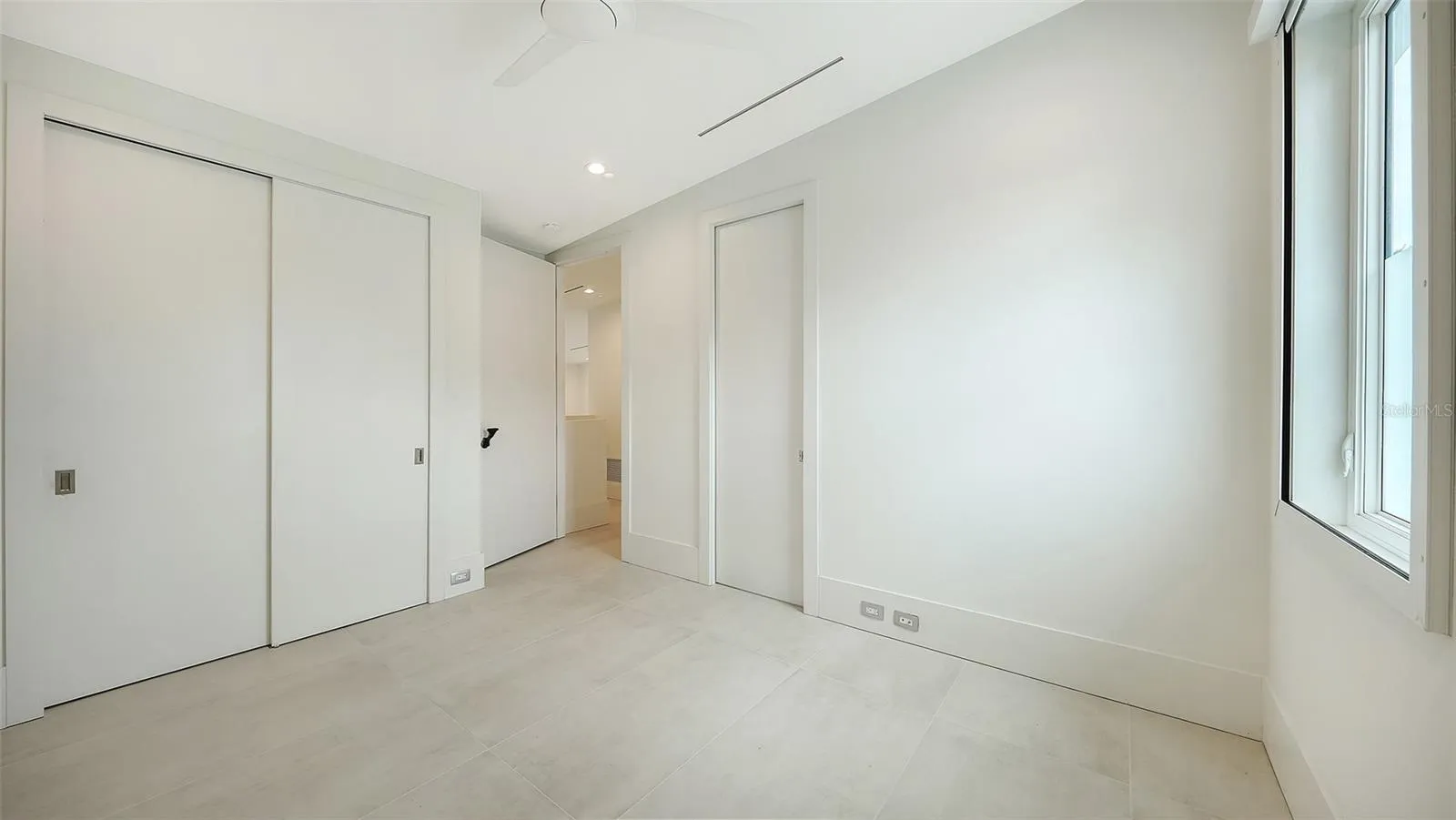 Upstairs bedroom 2