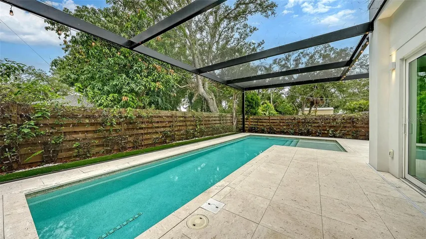 Lap pool