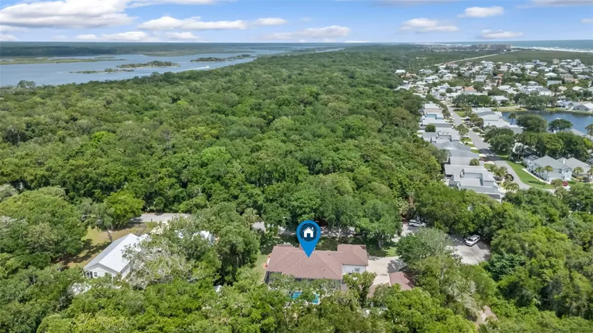 Beautifully set between the Atlantic Ocean and the Intracoastal