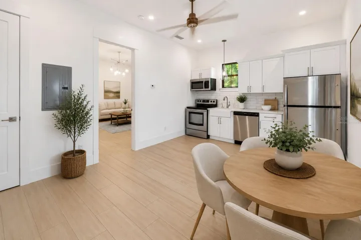 Guest House - virtually staged