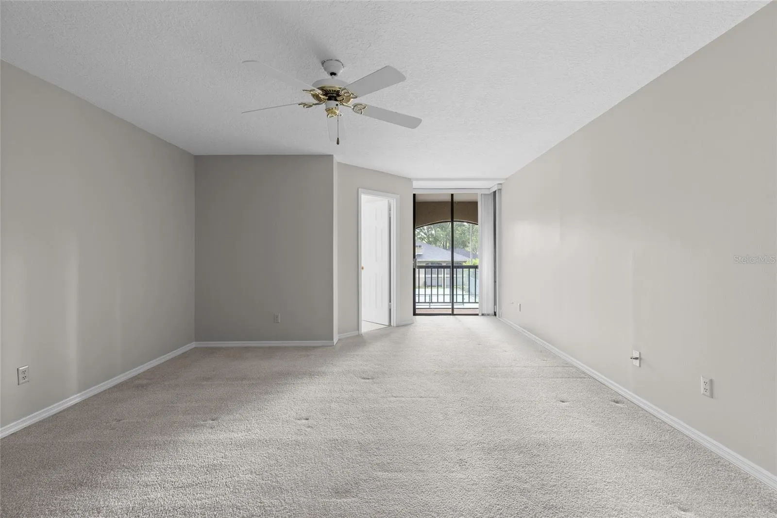 Primary suite has been newly painted and the popcorn ceiling has been removed and newly texturized.