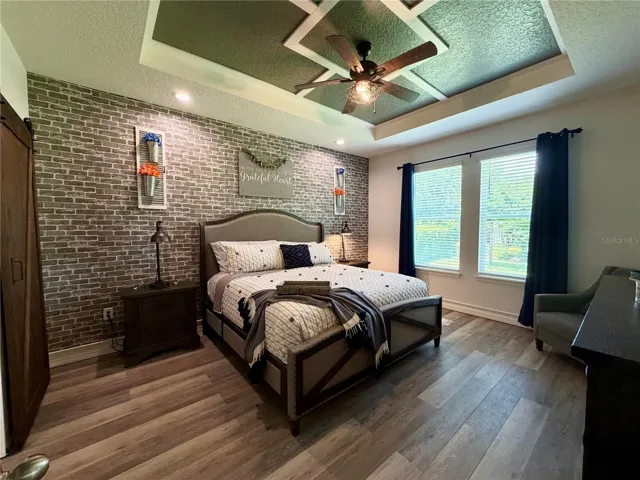 Coffered ceiling and reading lights on dimmers
