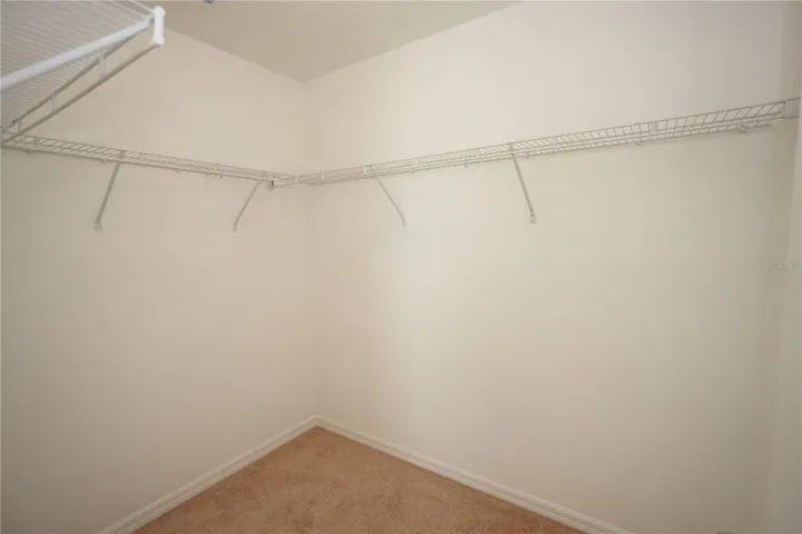Master closet 1