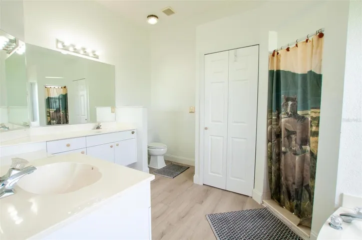 Master bathroom - 1st angle