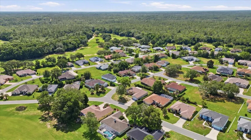 The Twisted Oaks Golf Course Surrounds the Community