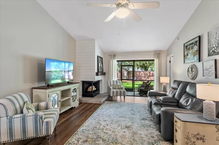 With sliding glass doors to back porch