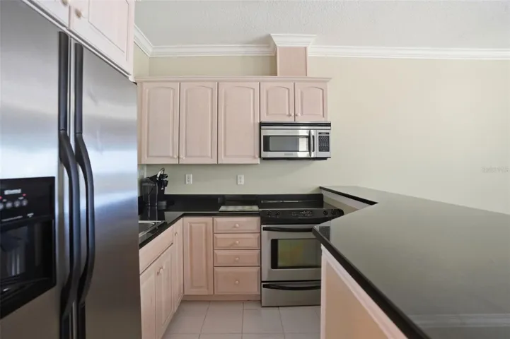 Full kitchen in mother-in-law suite.