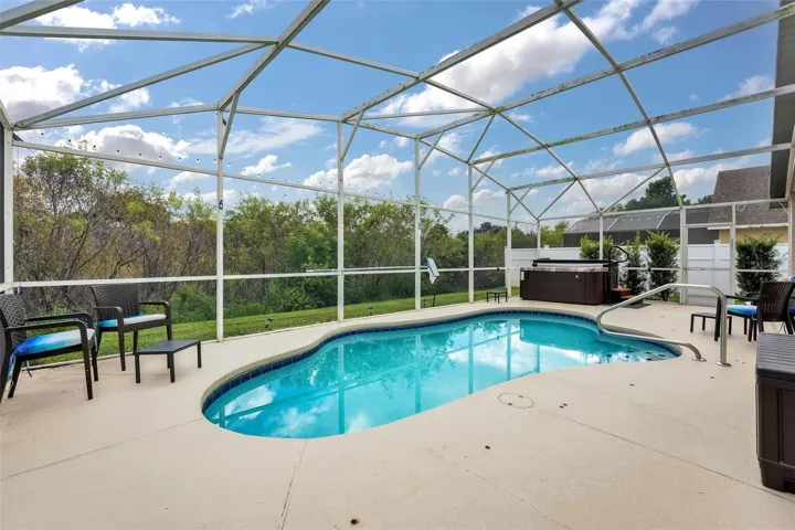 Private Pool and Hot tub
