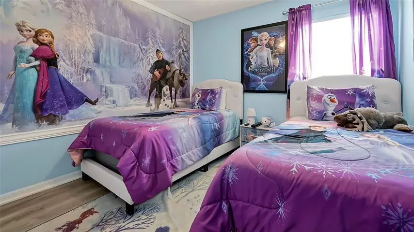 Frozen themed Twin