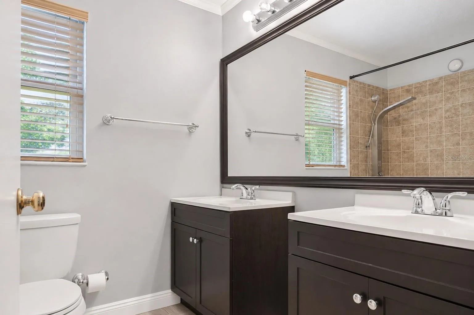 Beautifully Designed Jack And Jill Sinks In Upstairs Bathroom