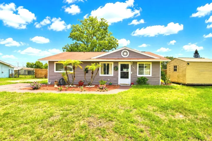 142 Martha Drive  Lake Wales, FL 33898