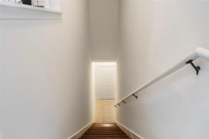As you head out to work, shopping or up to the pool or clubhouse safe secure entry to your private staircase in side your unit.