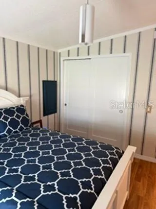 Guest bedroom