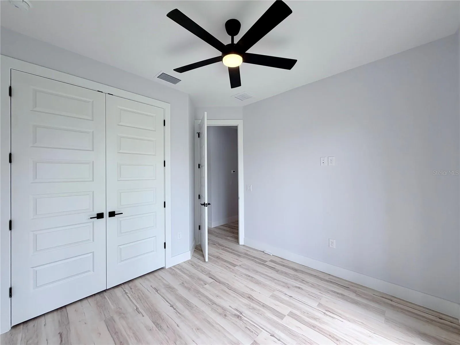 2nd Bedroom with Huge Closet