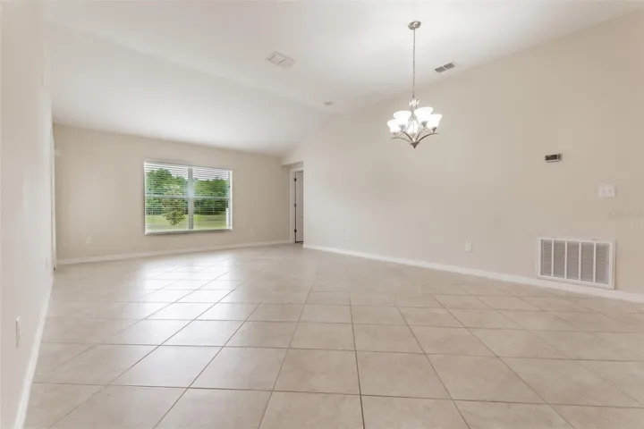 Living room/ dining room.