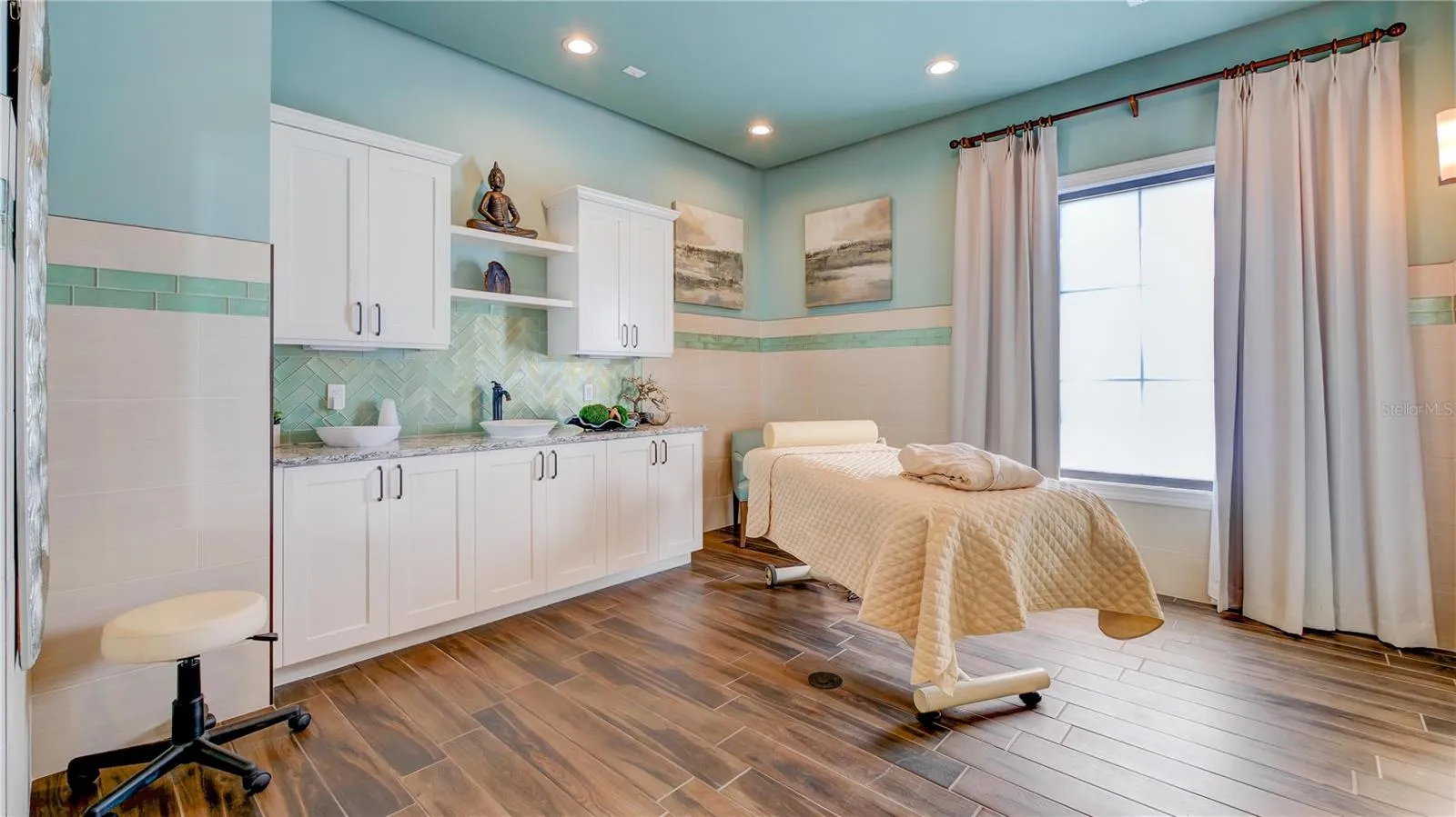 Massage therapy Room