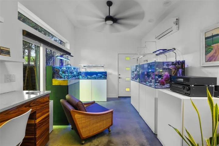 HURRICANE PROOF stand alone office/artist area