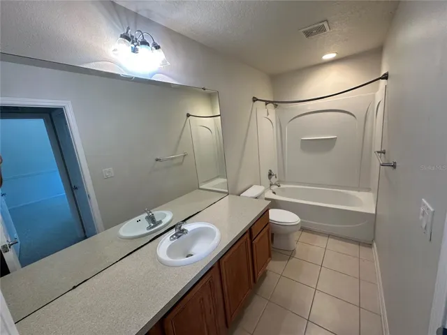 upstairs bathroom