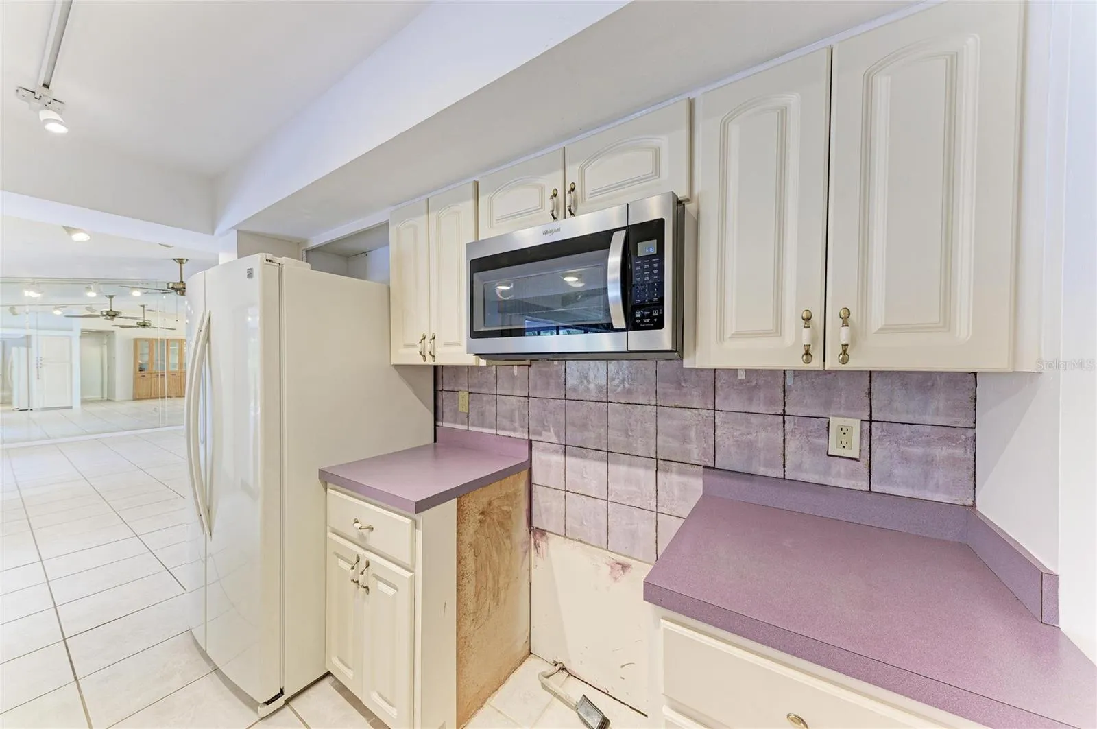 galley kitchen