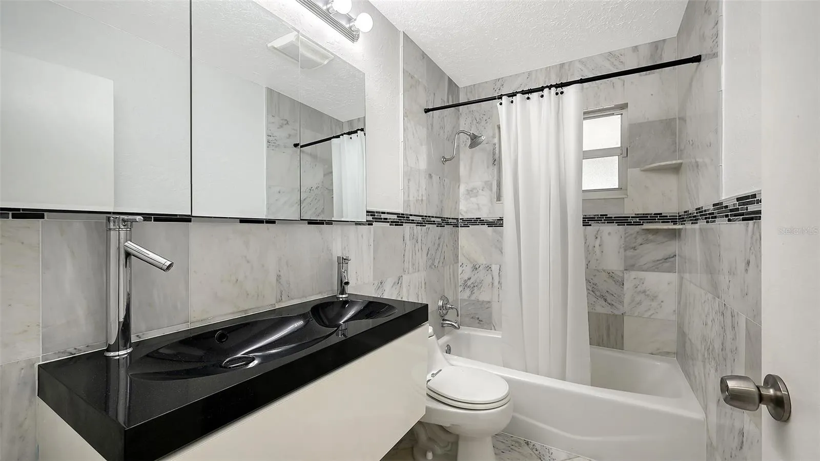 Dual sinks