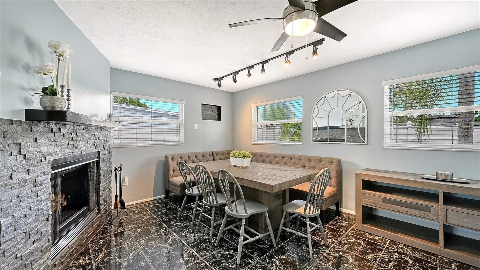 Great space for all to gather! Furniture negotiable.