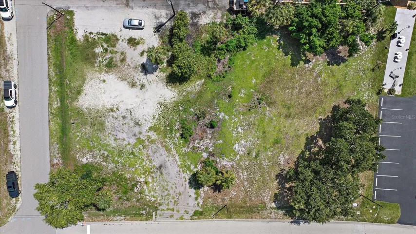 Bird's-eye top-down view of the vacant lot