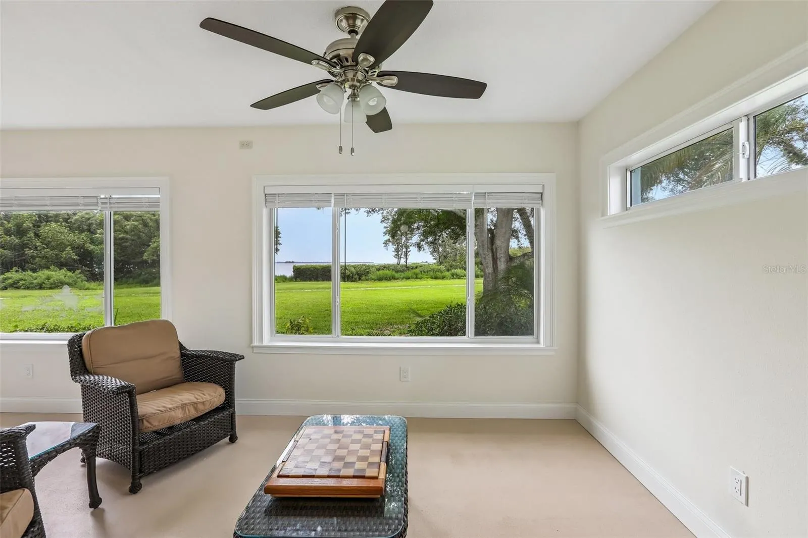living room/ florida room