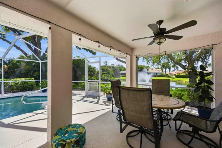 Plenty of room for entertaining family