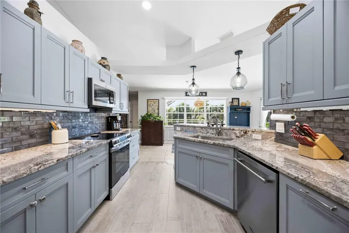 Plenty of counter top