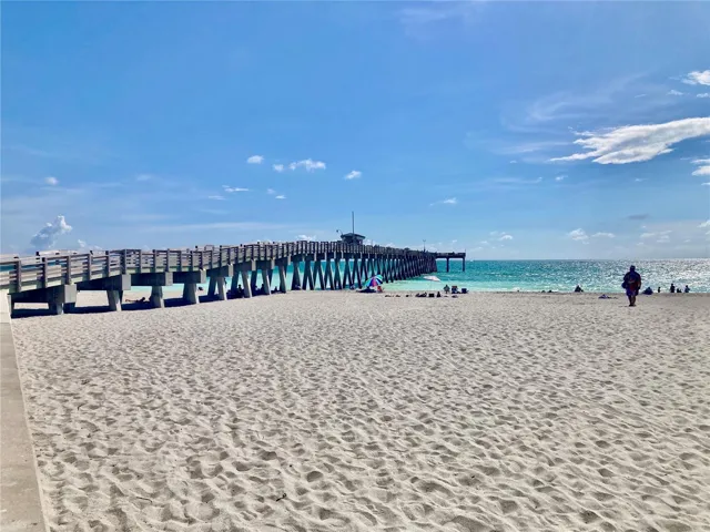 Sharkey's pier
