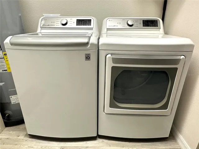 Washer & Dryer included