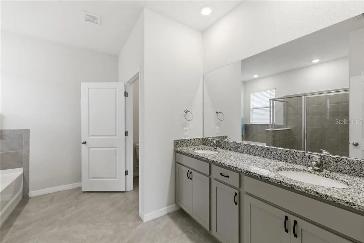 1413 Tropical Oasis Ave, Plant City, Florida 33565 — photo 16