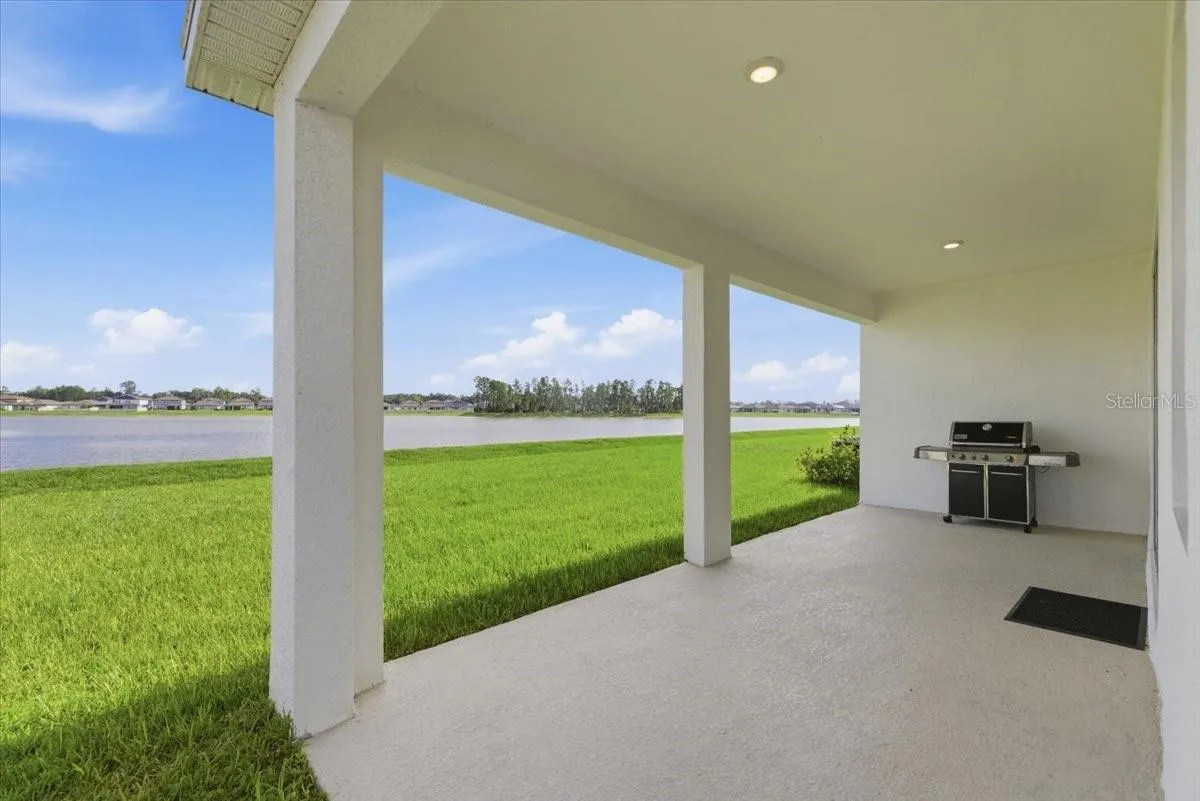 1413 Tropical Oasis Ave, Plant City, Florida 33565 — photo 3