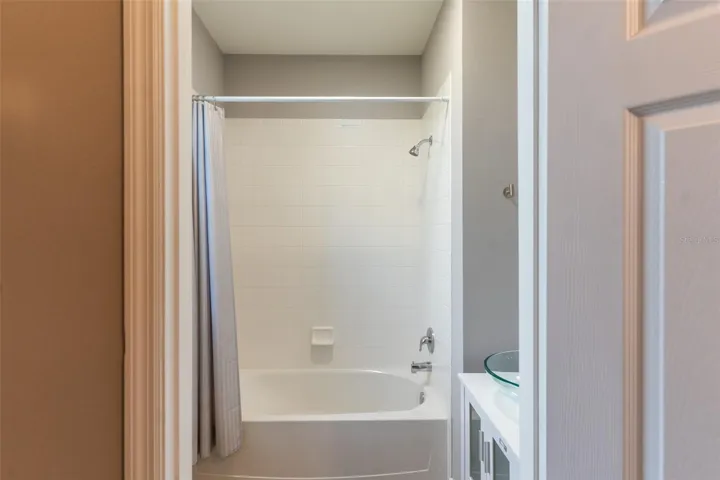 Bathroom first floor