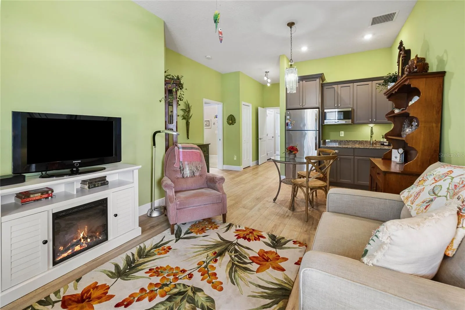 In-Law Suite Living Room/Kitchen