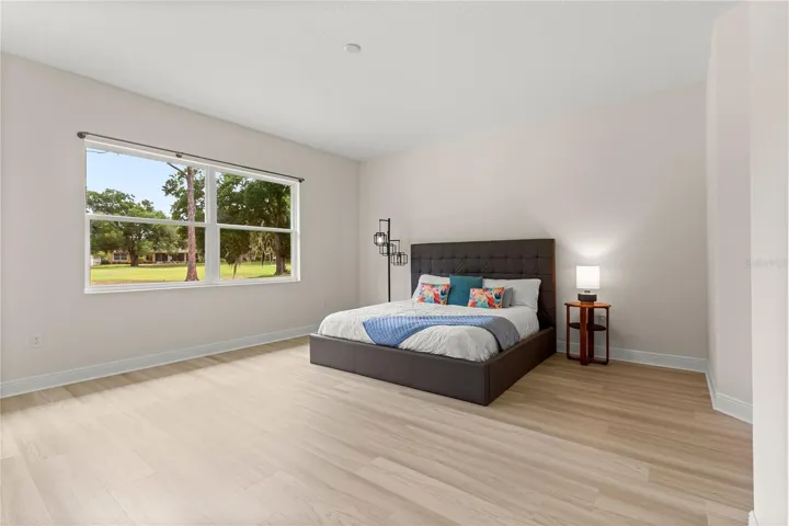 Lots of room for all your furniture and more...