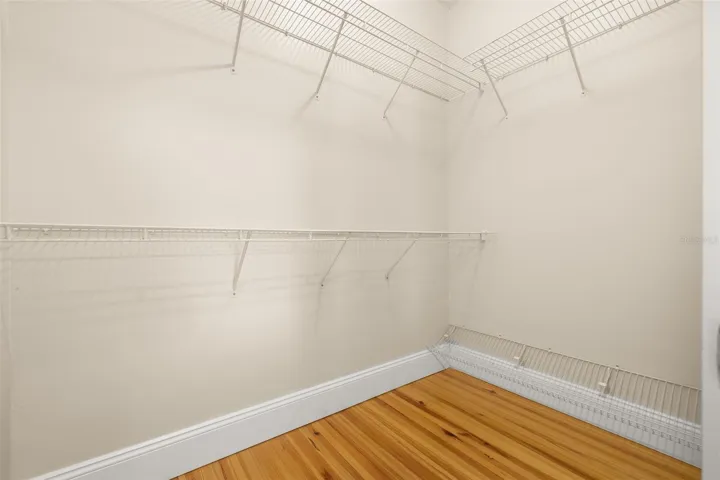 Walk-in closet