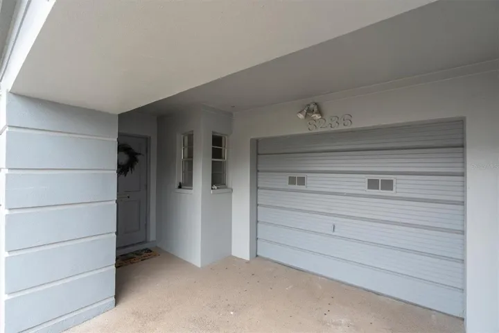 Garage/Entryway