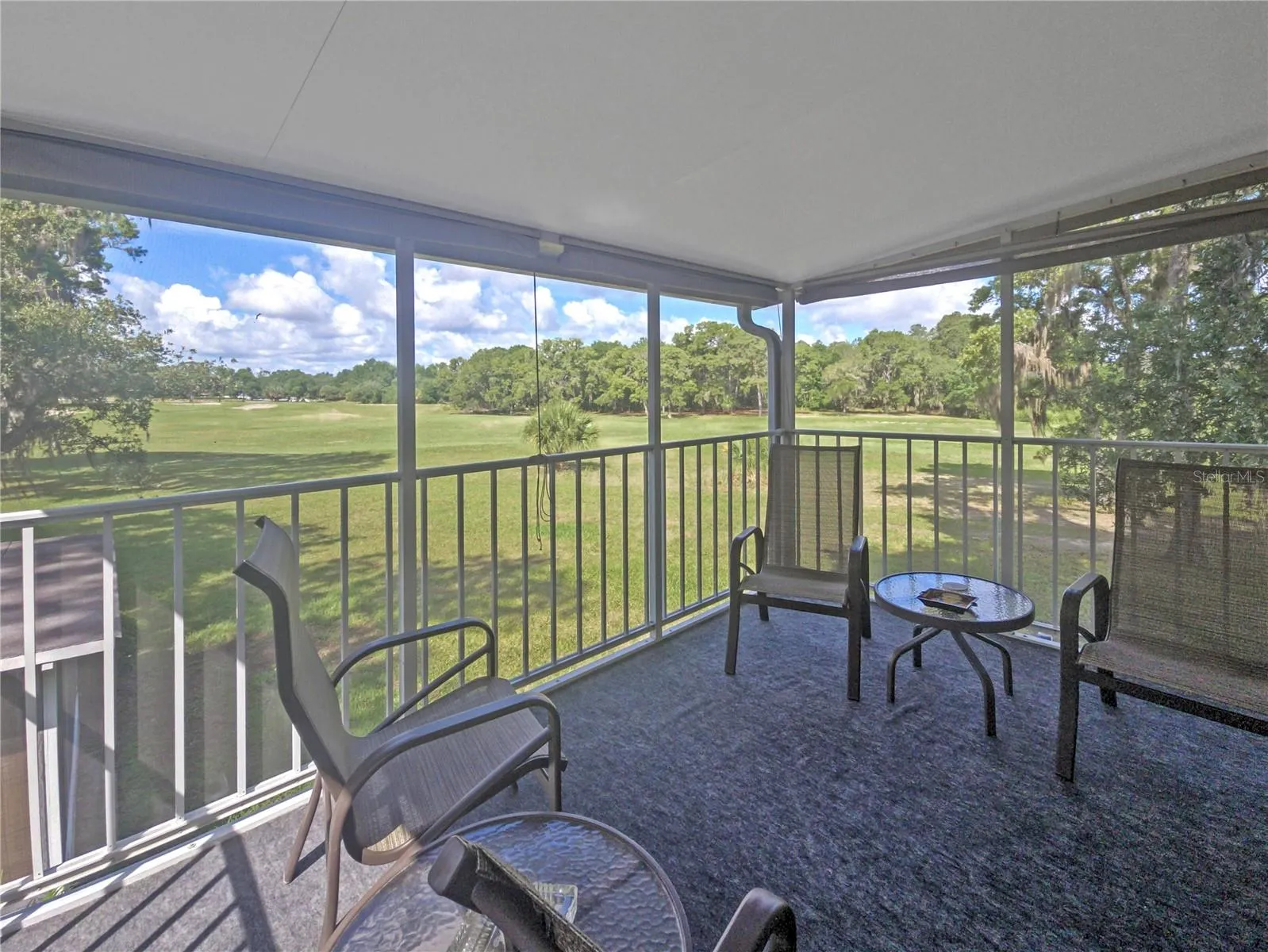 Screened Lanai w/golf course views