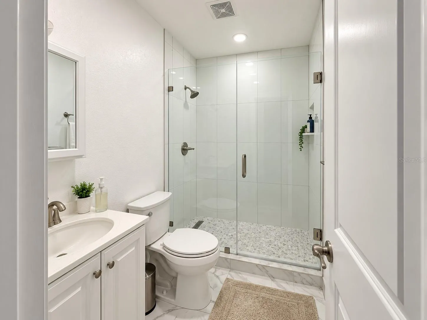 bathroom 4
