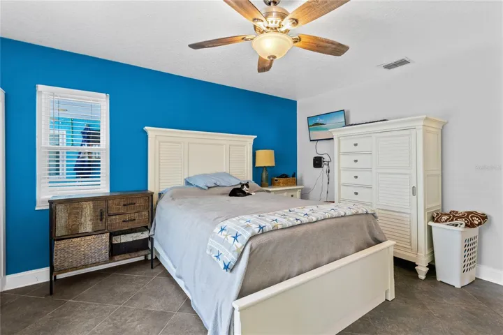Primary suite